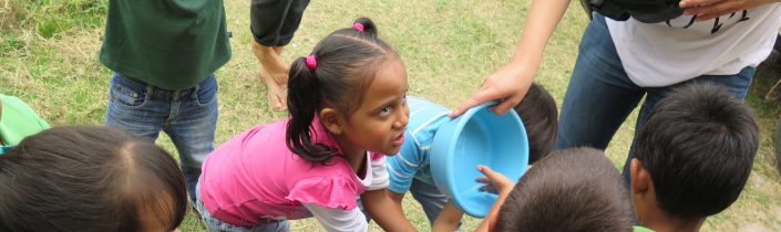 Pige med spand – slide