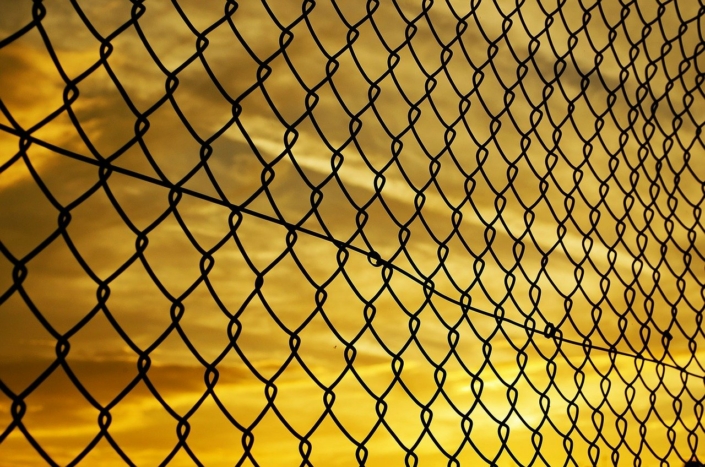 chain-link-g20f1d3198_1280