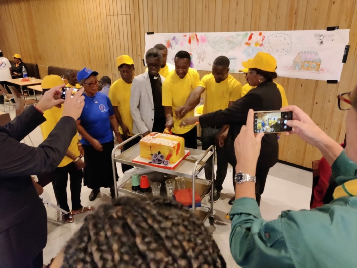 International menighed 30 år