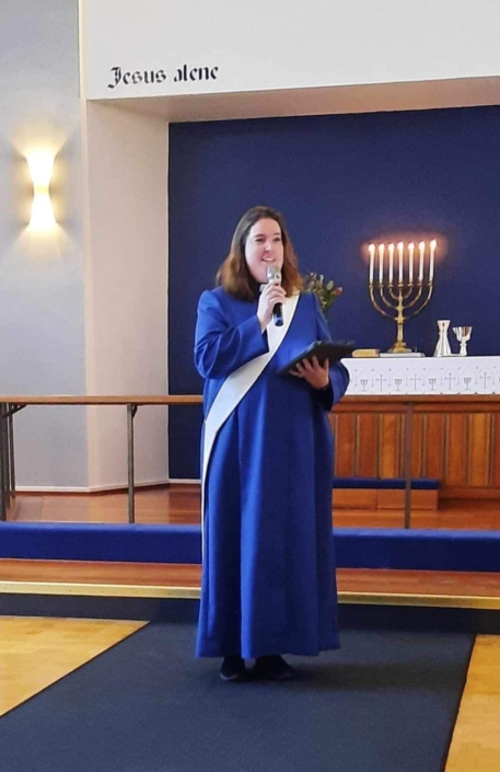 F74F9D28-0FD2-46D4-AD2F-C867445A9BF9